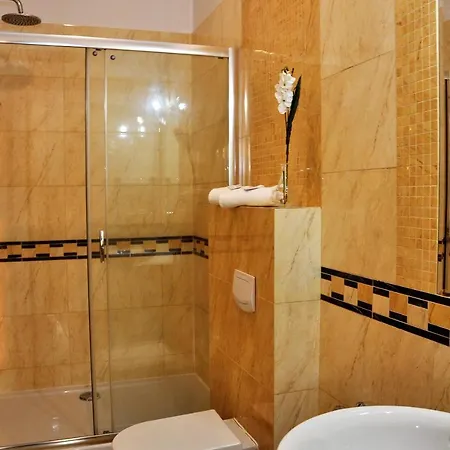 לינה וארוחת בוקר Prudentia Qulturalna 3*