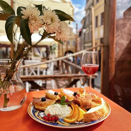 לינה וארוחת בוקר Prudentia Qulturalna 3*